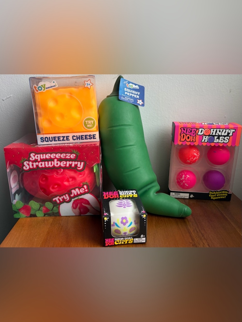 Needoh & Squeezy Bundle- Sugar Skull Cat, Dohnut Holes, Cheese,Strawberry,Pepper